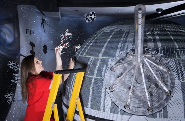 4 one of the worlds biggest ever lego star wars models installed at the legoland windsor resort 697