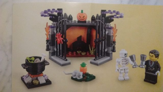 LEGO Halloween 2017 - Easter Egg Hunt (40237)