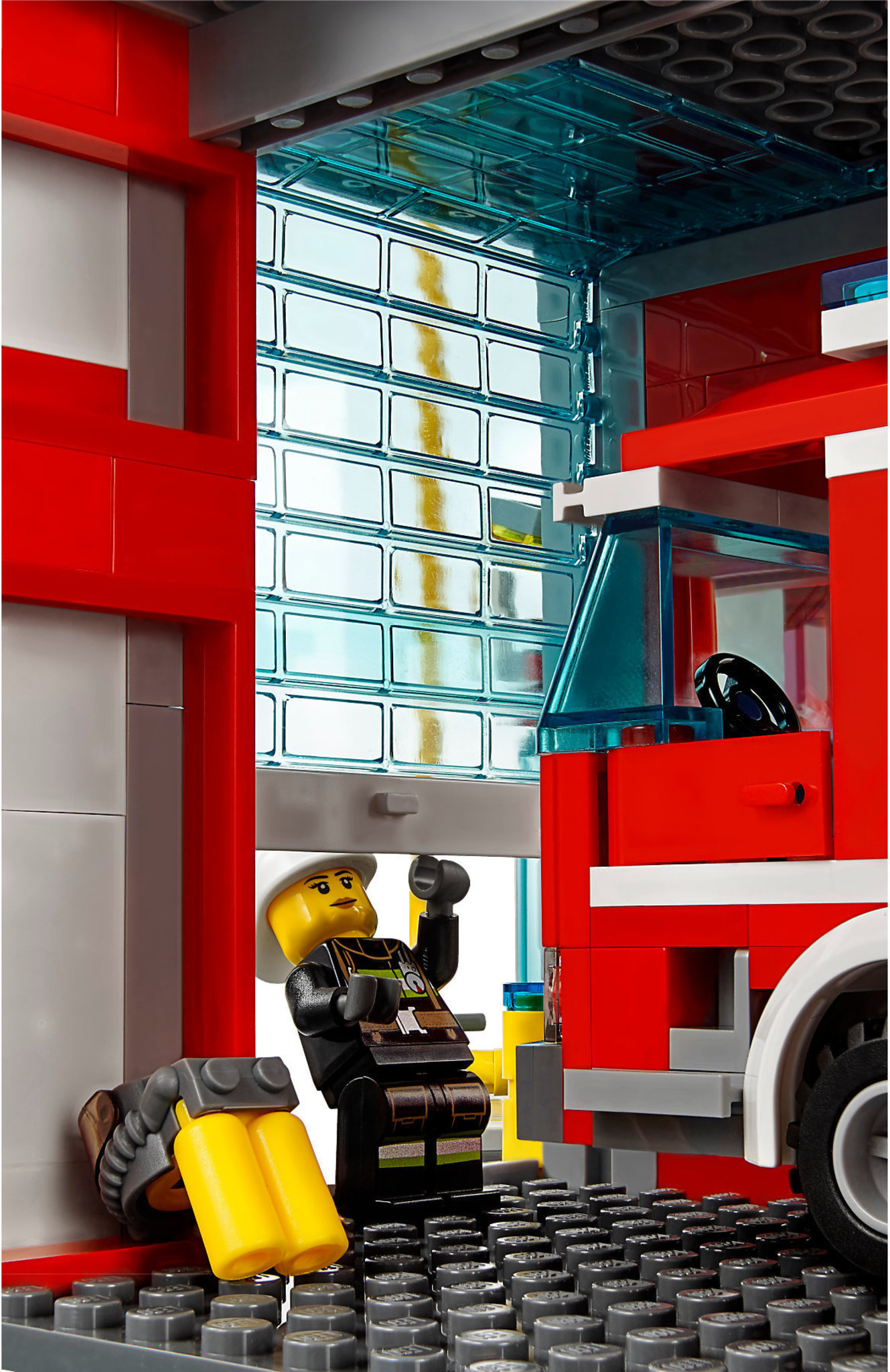 Caserma dei pompieri Lego 60110 di seconda mano per 90 EUR su Málaga su  WALLAPOP