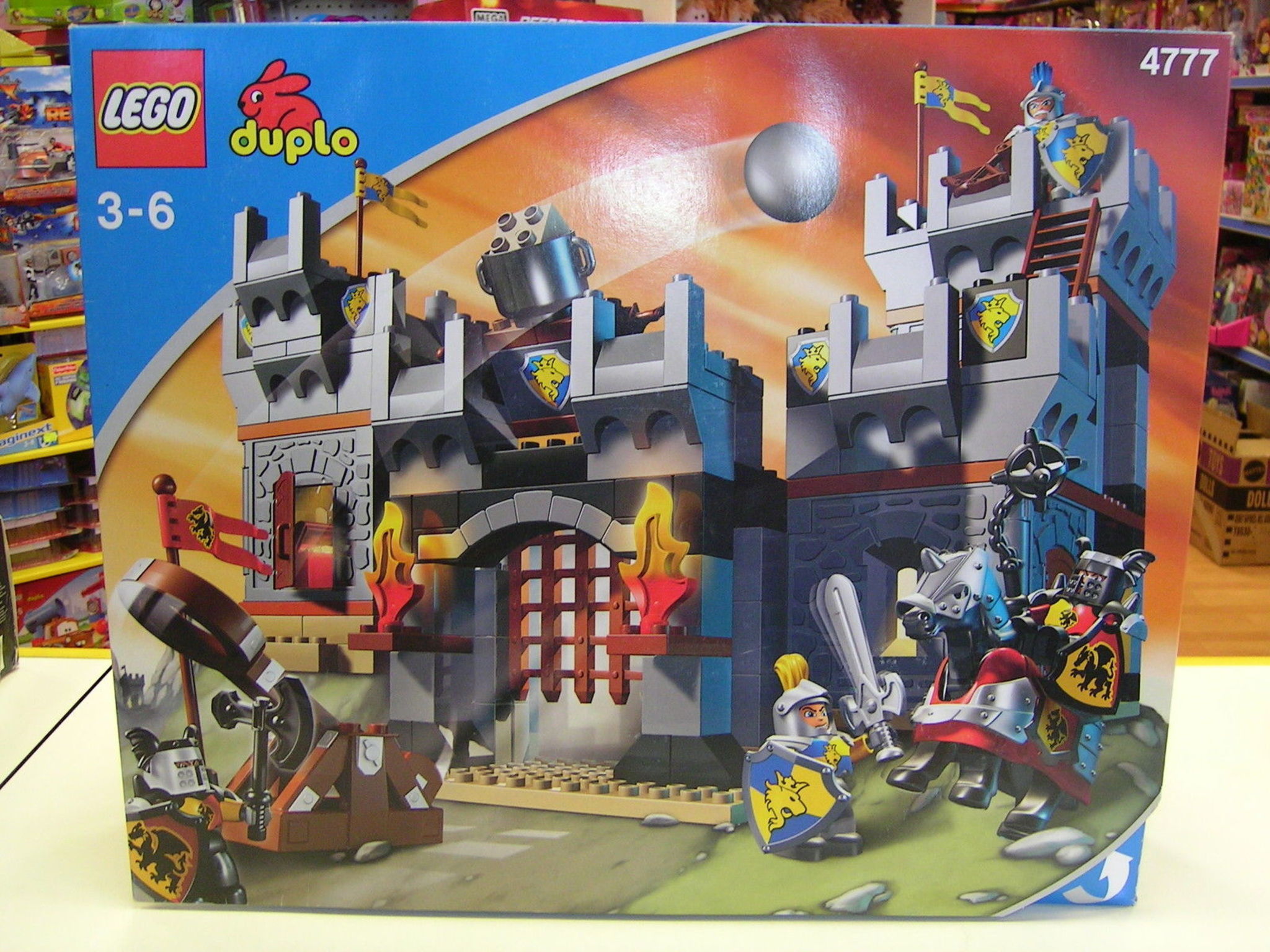 Schmidt Spiele 56453 - Puzzle Per Bambini "Veduta Del Castello Dei Cavalieri", 200 Pezzi, Dimensioni 43,2x29,1 Cm, Dagli 8 Anni