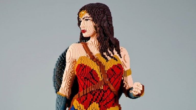 Rivelata la Statua LEGO Wonder Woman al SDCC 2016