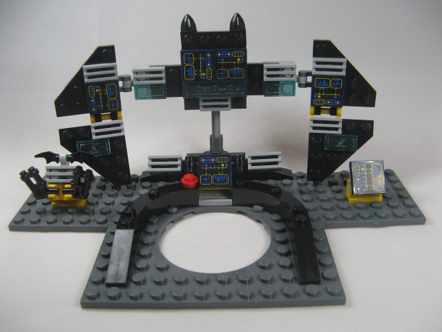 lego-dimensions-batman-movie-batcomputer