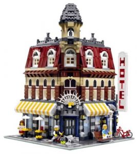 LEGO 10182 - Cafe Corner