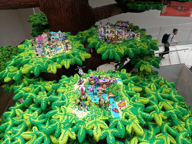 LEGO House Albero Creativita