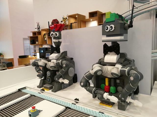 LEGO House Ristorante Robots