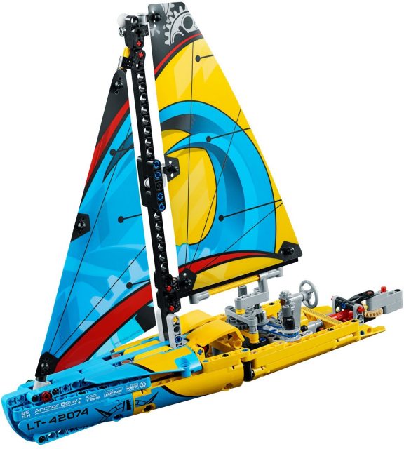 42074 Racing Yacht