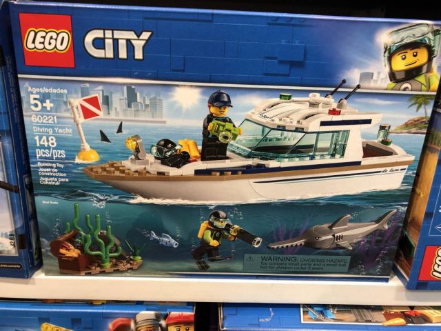 LEGO City Diving Yacht (60221)