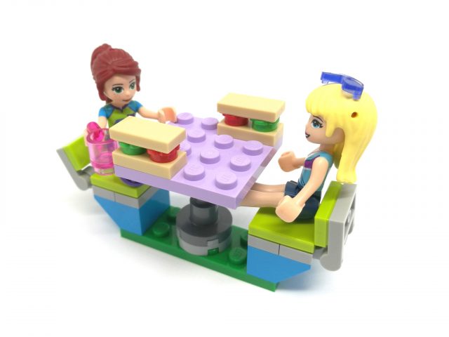 LEGO Friends 41339 - Il Camper Van Di Mia 