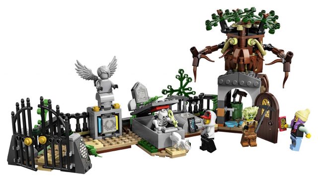 LEGO Hidden Side Graveyard (70420)