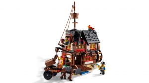 LEGO-Creator-31109-Pirate-Ship