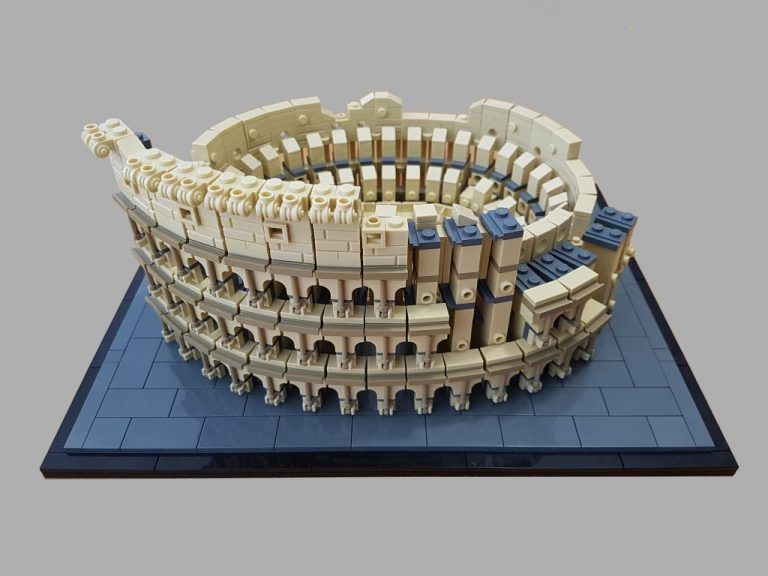 Il Colosseo in Scala Costruito con i Mattoncini LEGO