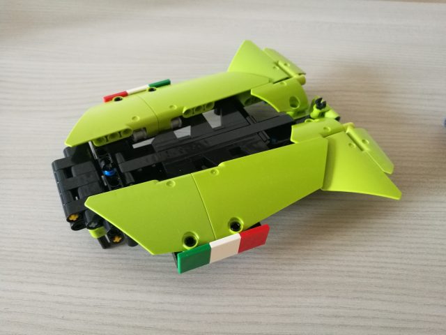 LEGO Technic 42115 - Lamborghini Sián Fkp 37