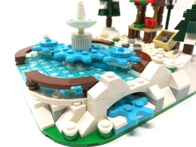 LEGO Stagionale Pista di Pattinaggio sul Ghiaccio (40416)