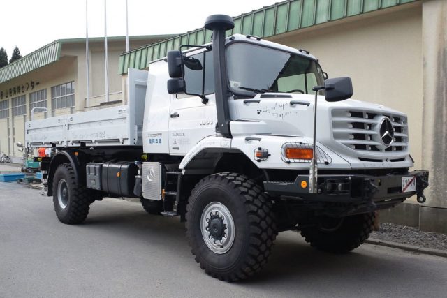 Mercedes-Benz_Zetros