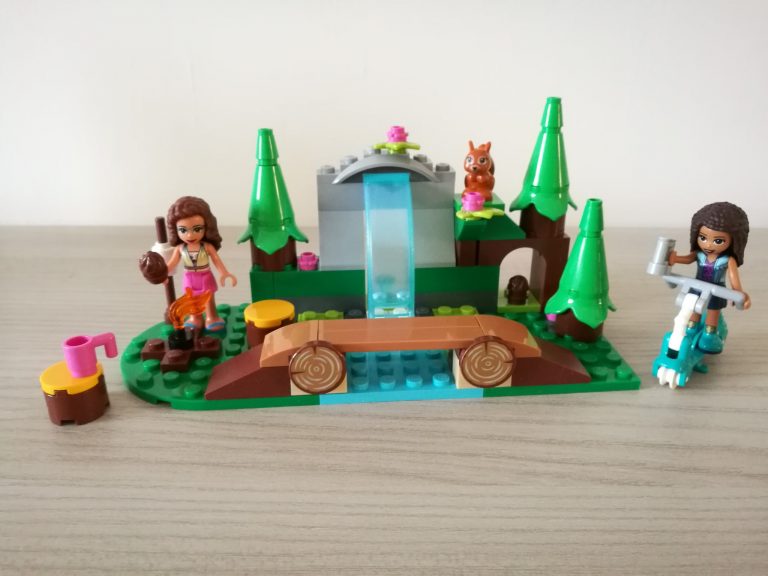 Recensione LEGO Friends 41677 – La cascata nel bosco