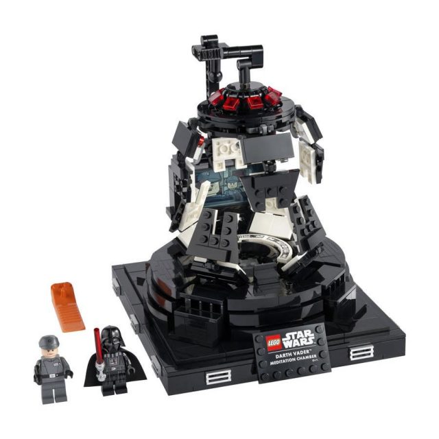 LEGO-Star-Wars-Darth-Vader-Meditation-Chamber-75296