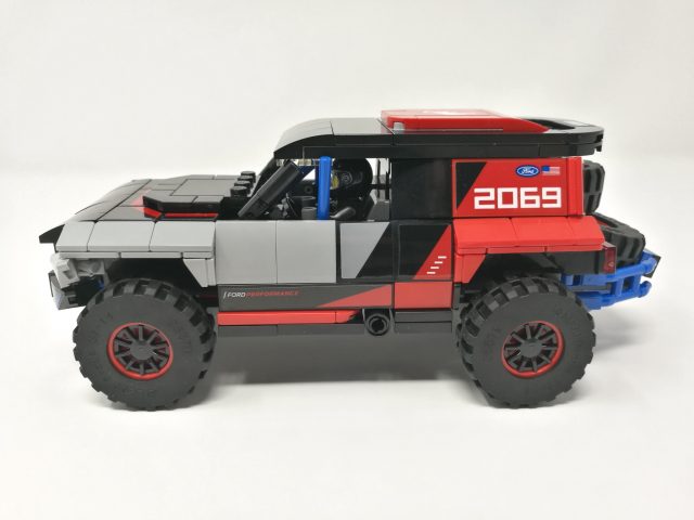 LEGO Speed Champions 76905 - Ford GT Heritage Edition e Bronco R