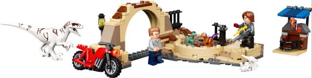 LEGO-Jurassic-World-Dominion-Atrociraptor-Dinosaur-Bike-Chase-76945