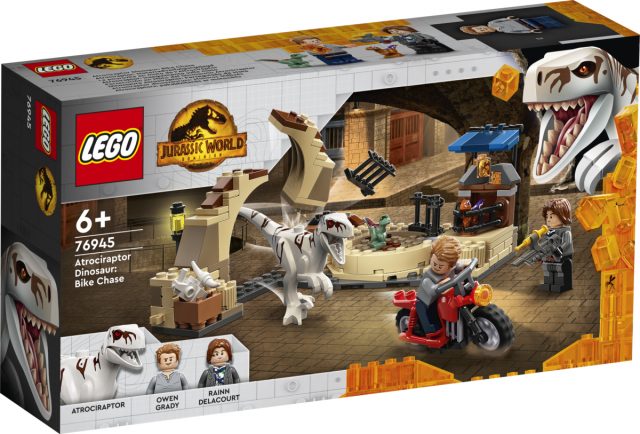 LEGO-Jurassic-World-Dominion-Atrociraptor-Dinosaur-Bike-Chase-76945