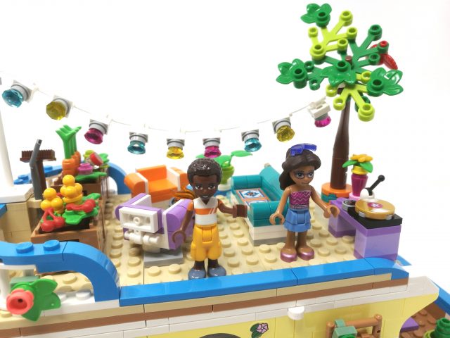 LEGO Friends - Casa galleggiante sul canale (41702)