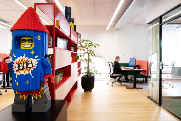 LEGO_Cph_Office_Office_area02