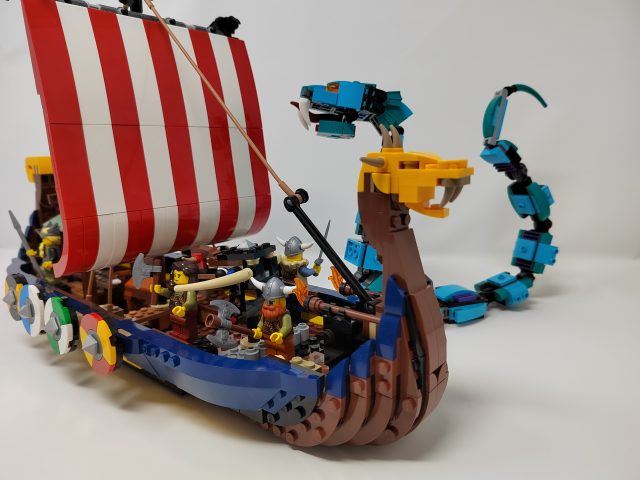 LEGO Creator - Nave vichinga e Jörmungandr (31132)