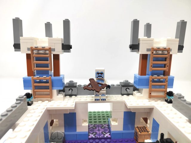 LEGO Minecraft - Il castello di ghiaccio (21186)
