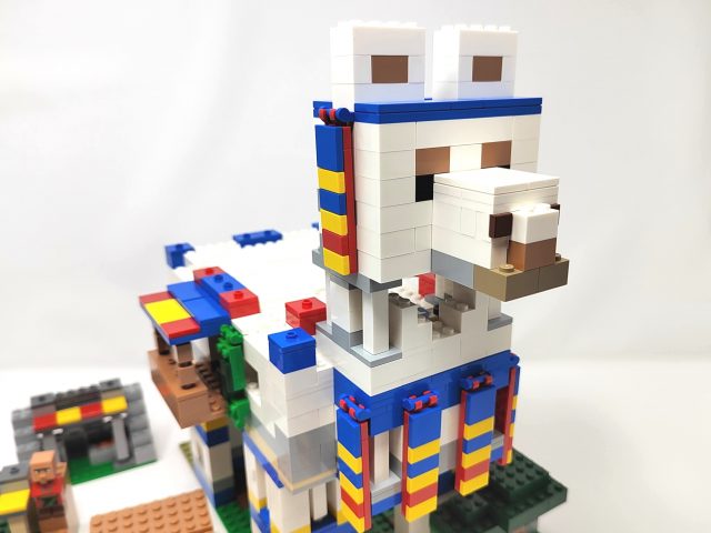 LEGO Minecraft - Il villaggio dei lama (21188)
