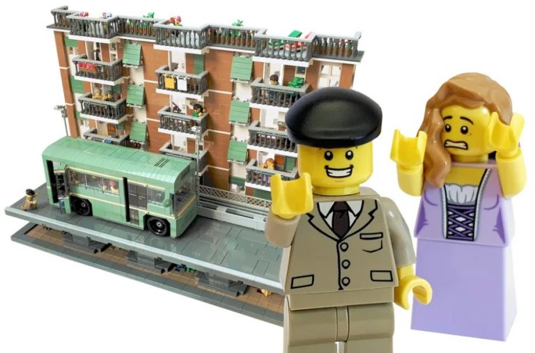 LEGO Ideas Fantozzi Takes the Bus on the Fly Raggiunge 10.000 Sostenitori