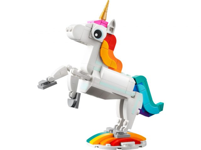 LEGO-Creator-Magical-Unicorn-31140