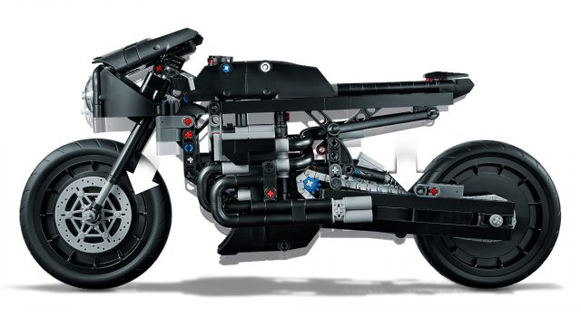 LEGO-Technic-The-Batman-Batcycle-42155-3