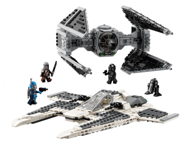 LEGO-Star-Wars-Mandalorian-Fang-Fighter-vs.-TIE-Interceptor-75348-3