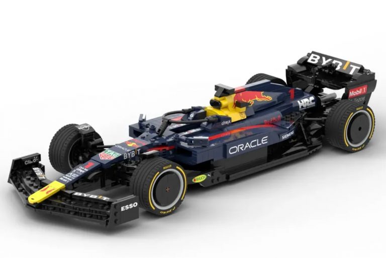 Red Bull Racing F1 Team RB18