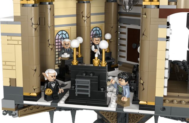 LEGO-Harry-Potter-Gringotts-Wizarding-Bank-Collectors-Edition-76417